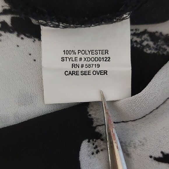 NY Collection Maxi Floral Dress - Picture 6 of 8